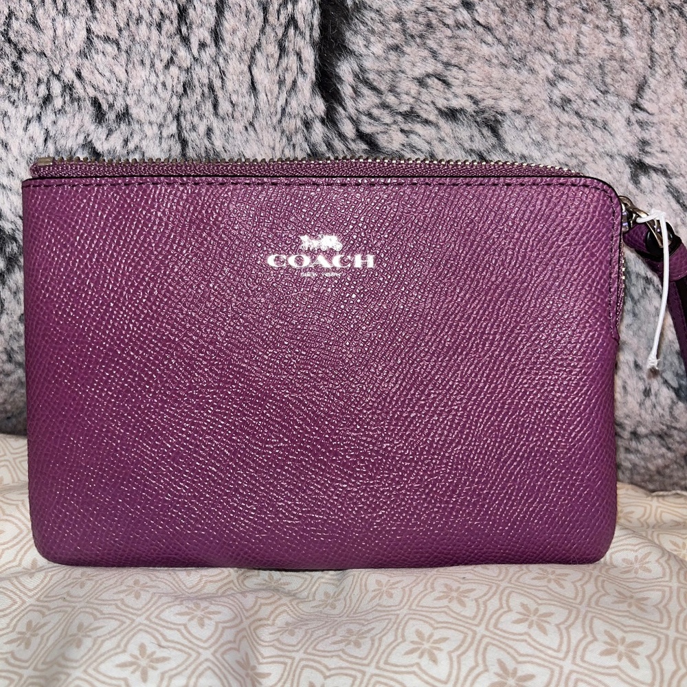 Coach Wristlet purse